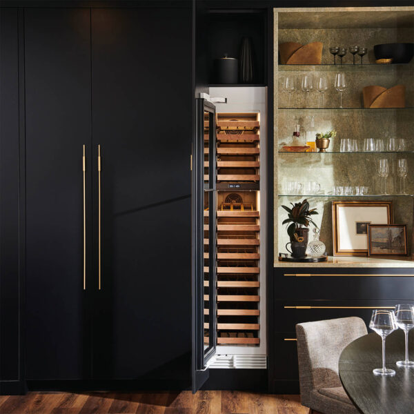 _0001_SLG_18Wine_042822-Empty _0001_SLG_18Wine_042822-Empty