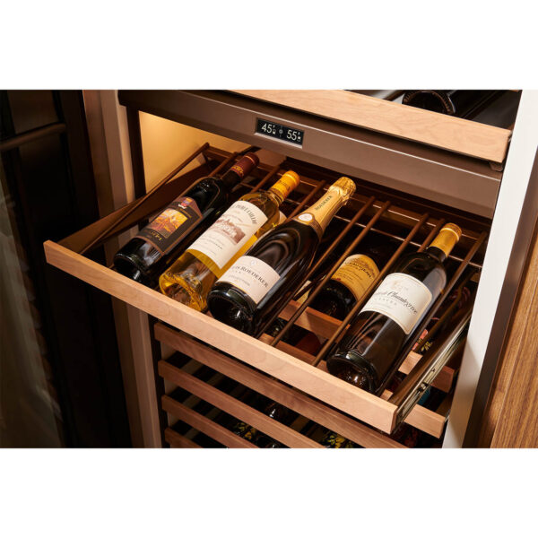 _0002_SM_GreenBold_SLGTC_022723_6 _0002_SM_GreenBold_SLGTC_022723_6